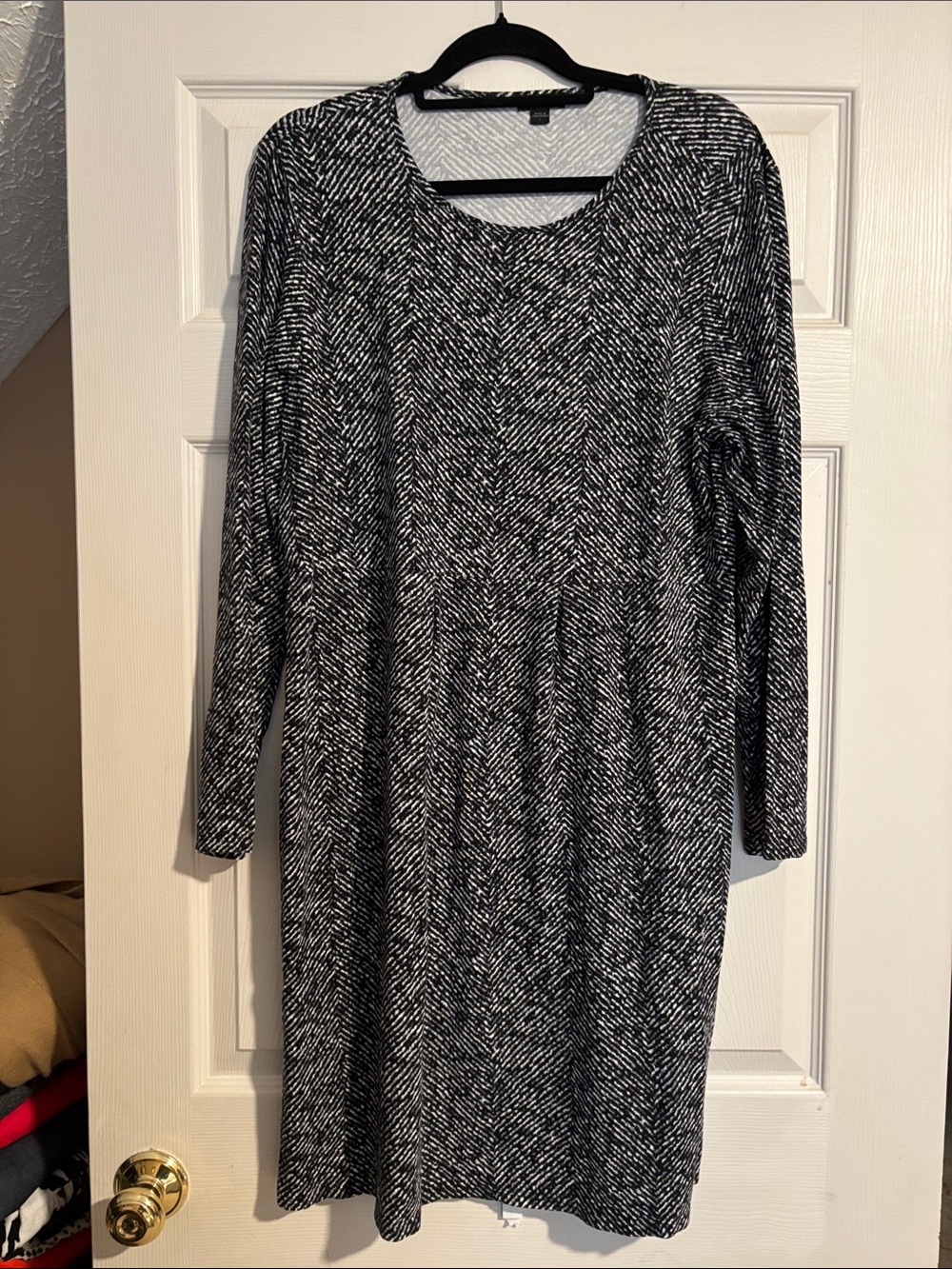 J. Jill Black & White Long Sleeve Knit Dress